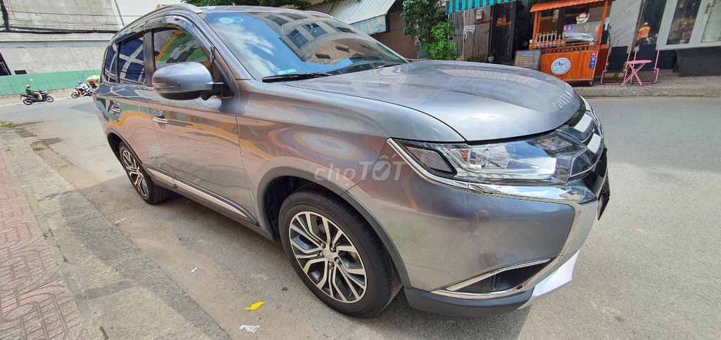 Mitsubishi Outlander 2.0 CTV _SX 2019 is 95% new