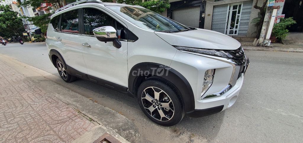 Mitsubishi Xpander Cross SX 2020 new 99%