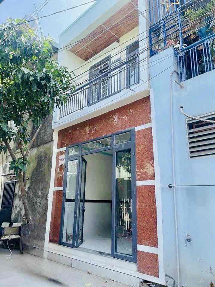 Real picture shr house Real price near Diem Binh C