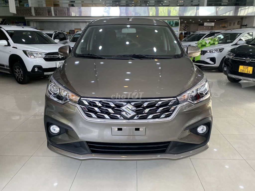 Ertiga super economical hybrid engine upfront120t