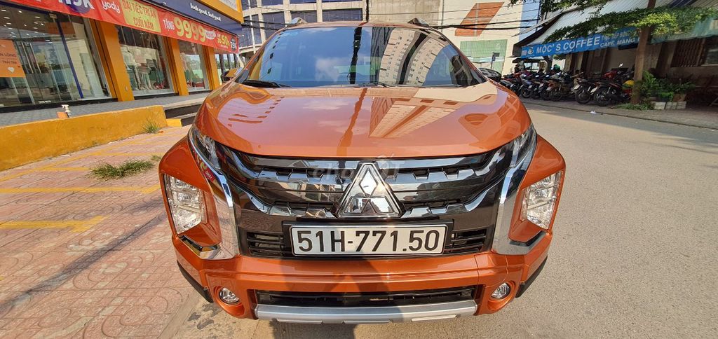 New Mitsubishi Xpander Cross SX 2020 99%