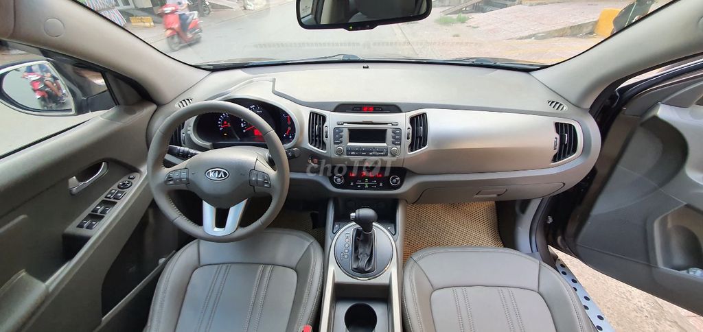 Kia Sportage 4×4 dk t8.2011,new 90%